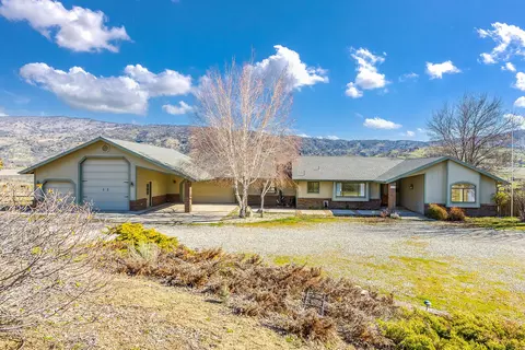 28061 Cumberland Rd, Tehachapi, CA 93561 photo 1