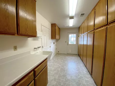 21413 Adam Dr, Tehachapi, CA 93561 photo 10