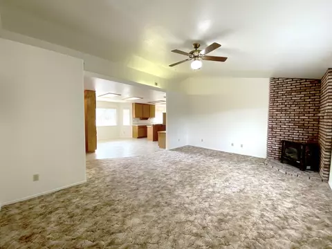 21413 Adam Dr, Tehachapi, CA 93561 photo 12