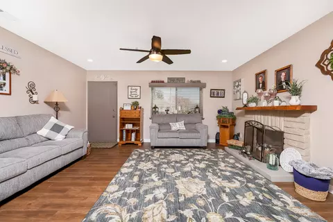 2319 Forry St, Lancaster, CA 93536 photo 10