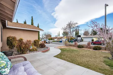 2319 Forry St, Lancaster, CA 93536 photo 8