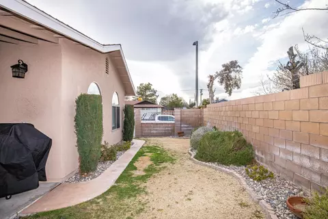 2319 Forry St, Lancaster, CA 93536 photo 31