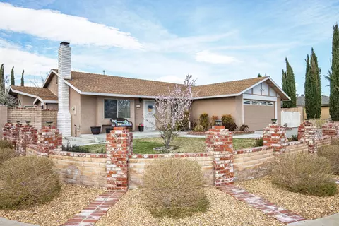 2319 Forry St, Lancaster, CA 93536 photo 3