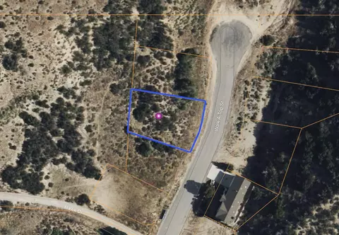 Walkatop Rd Vic Littlebo, Lake Elizabeth, CA 93532