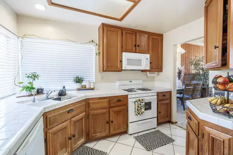 36547 30th St E, Palmdale, CA 93550 photo 10