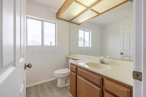 527 Ave J 10 E, Lancaster, CA 93535 photo 27