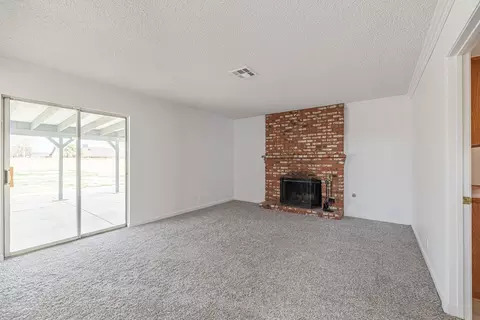 527 Ave J 10 E, Lancaster, CA 93535 photo 14