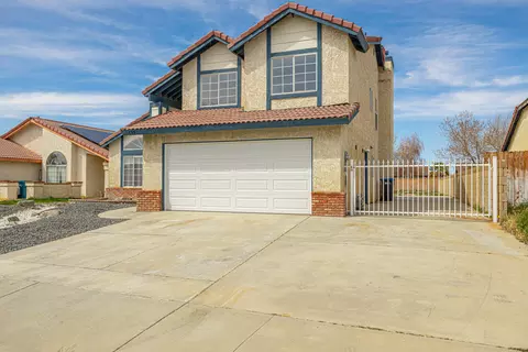 527 Ave J 10 E, Lancaster, CA 93535 photo 3