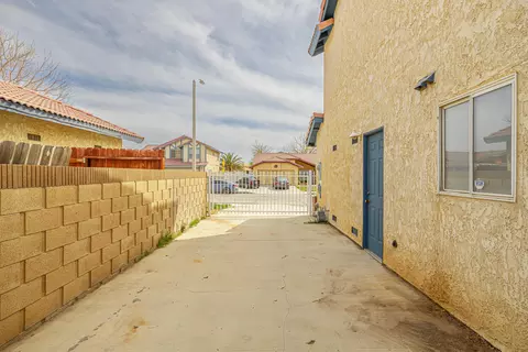 527 Ave J 10 E, Lancaster, CA 93535 photo 30