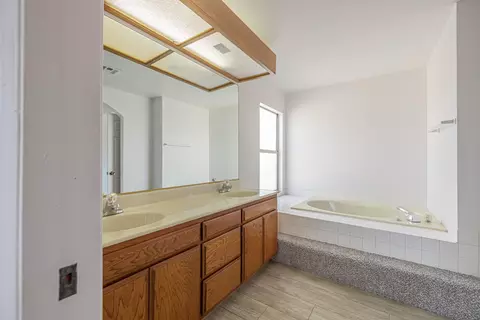 527 Ave J 10 E, Lancaster, CA 93535 photo 22
