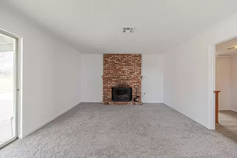 527 Ave J 10 E, Lancaster, CA 93535 photo 13