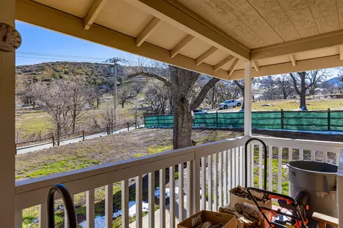 18330 Basil Dr, Tehachapi, CA 93561 photo 14