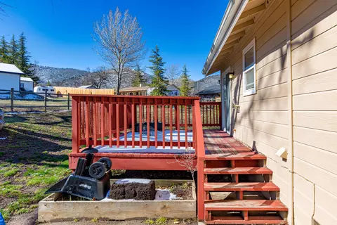 18330 Basil Dr, Tehachapi, CA 93561 photo 15