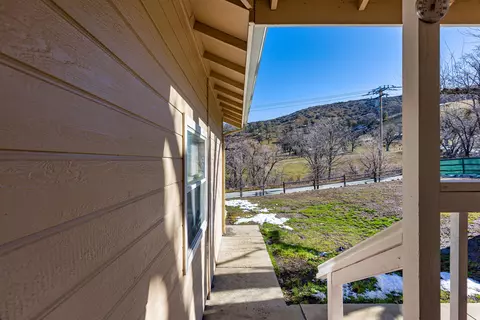 18330 Basil Dr, Tehachapi, CA 93561 photo 13