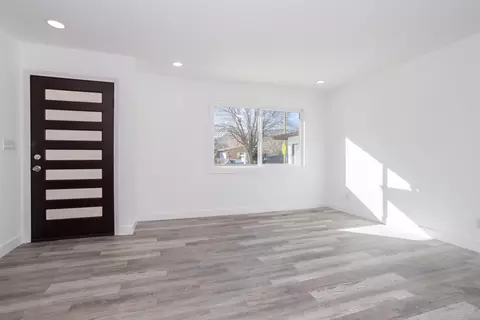 341 R5 E, Palmdale, CA 93550 photo 3