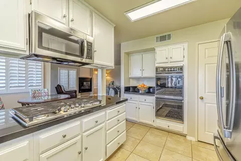 5319 Windcrest Ct, Palmdale, CA 93551 photo 9