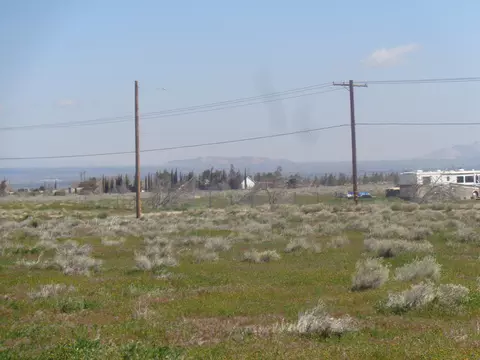 191 Stw Ave E15, Fairmont, CA 93536 photo 2
