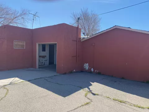 2201 Inyo St, Mojave, CA 93501 photo 4