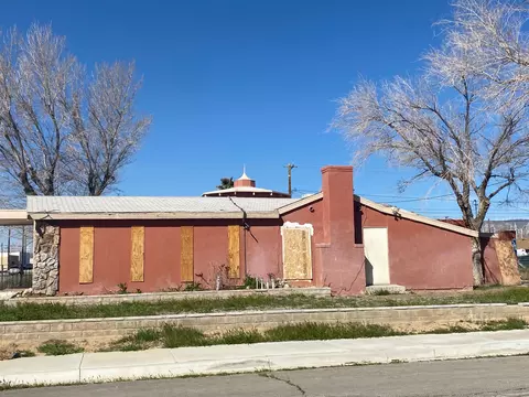 2201 Inyo St, Mojave, CA 93501 photo 3