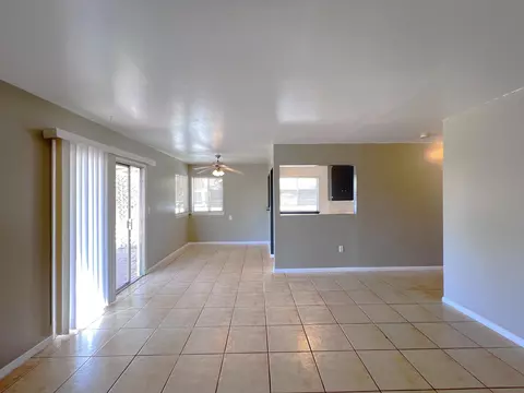 38633 33rd St E, Palmdale, CA 93550 photo 5