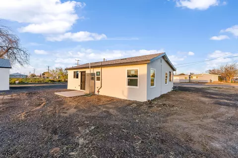 38507 15th St E, Palmdale, CA 93550 photo 33