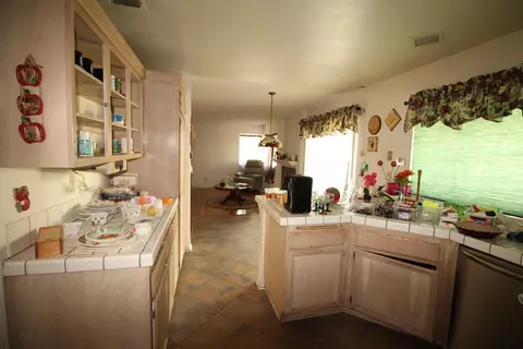 37534 37th St E, Palmdale, CA 93550 photo 14