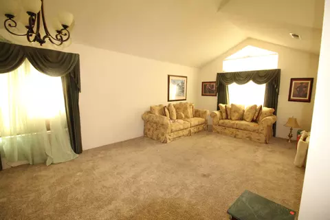 37534 37th St E, Palmdale, CA 93550 photo 10