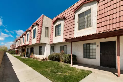 2260 Avenue Q4 E #67, Palmdale, CA 93550