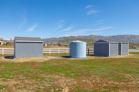 23716 Mariposa Ave, Tehachapi, CA 93561 photo 18