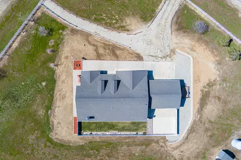 23716 Mariposa Ave, Tehachapi, CA 93561 photo 6