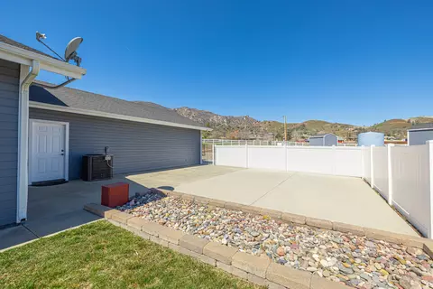 23716 Mariposa Ave, Tehachapi, CA 93561 photo 22