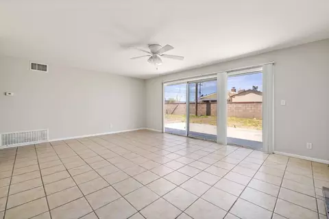 43703 Heaton Ave, Lancaster, CA 93534 photo 10