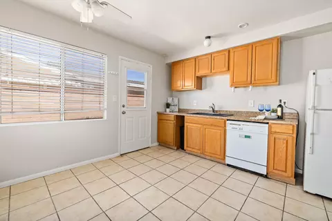 43703 Heaton Ave, Lancaster, CA 93534 photo 6