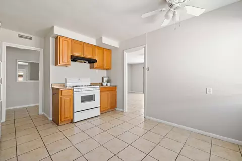 43703 Heaton Ave, Lancaster, CA 93534 photo 8