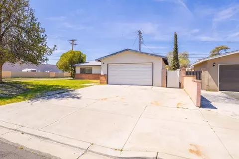 43703 Heaton Ave, Lancaster, CA 93534 photo 3