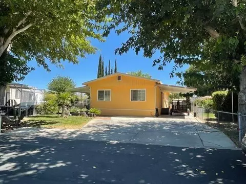 43850 20th St E #156, Lancaster, CA 93535