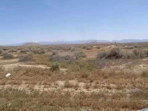 Ave H4 137th Ste, Lancaster, CA 93535 photo 6
