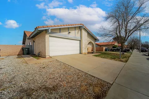 44618 12th St E, Lancaster, CA 93535 photo 18