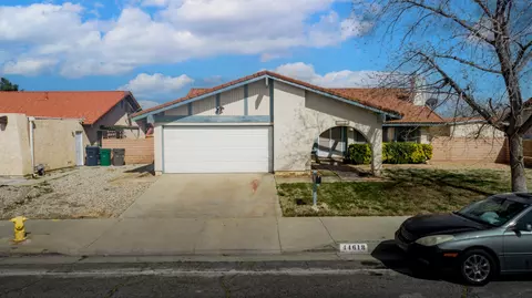 44618 12th St E, Lancaster, CA 93535 photo 2