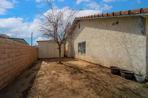 44618 12th St E, Lancaster, CA 93535 photo 10