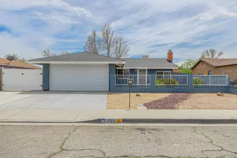 2210 Ave K13 W, Lancaster, CA 93536