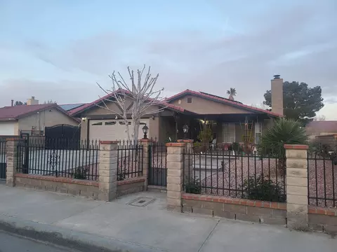 43838 Nicole St, Lancaster, CA 93535 photo 3