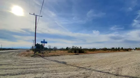 Ave T & 117th St East, Littlerock, CA 93543
