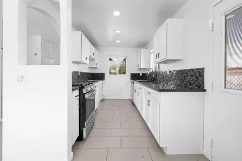 44204 Stanridge Ave, Lancaster, CA 93535 photo 8