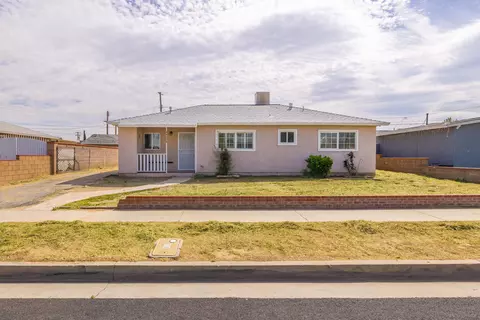 44204 Stanridge Ave, Lancaster, CA 93535 photo 2