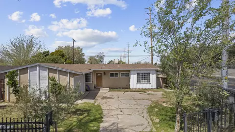 1003 J14 Ave W, Lancaster, CA 93534