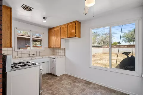 44046 Date Ave, Lancaster, CA 93534 photo 9