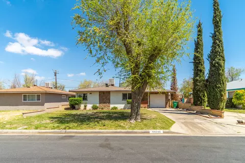 44046 Date Ave, Lancaster, CA 93534 photo 2
