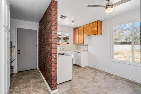 44046 Date Ave, Lancaster, CA 93534 photo 8