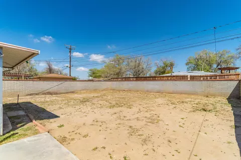 44046 Date Ave, Lancaster, CA 93534 photo 18